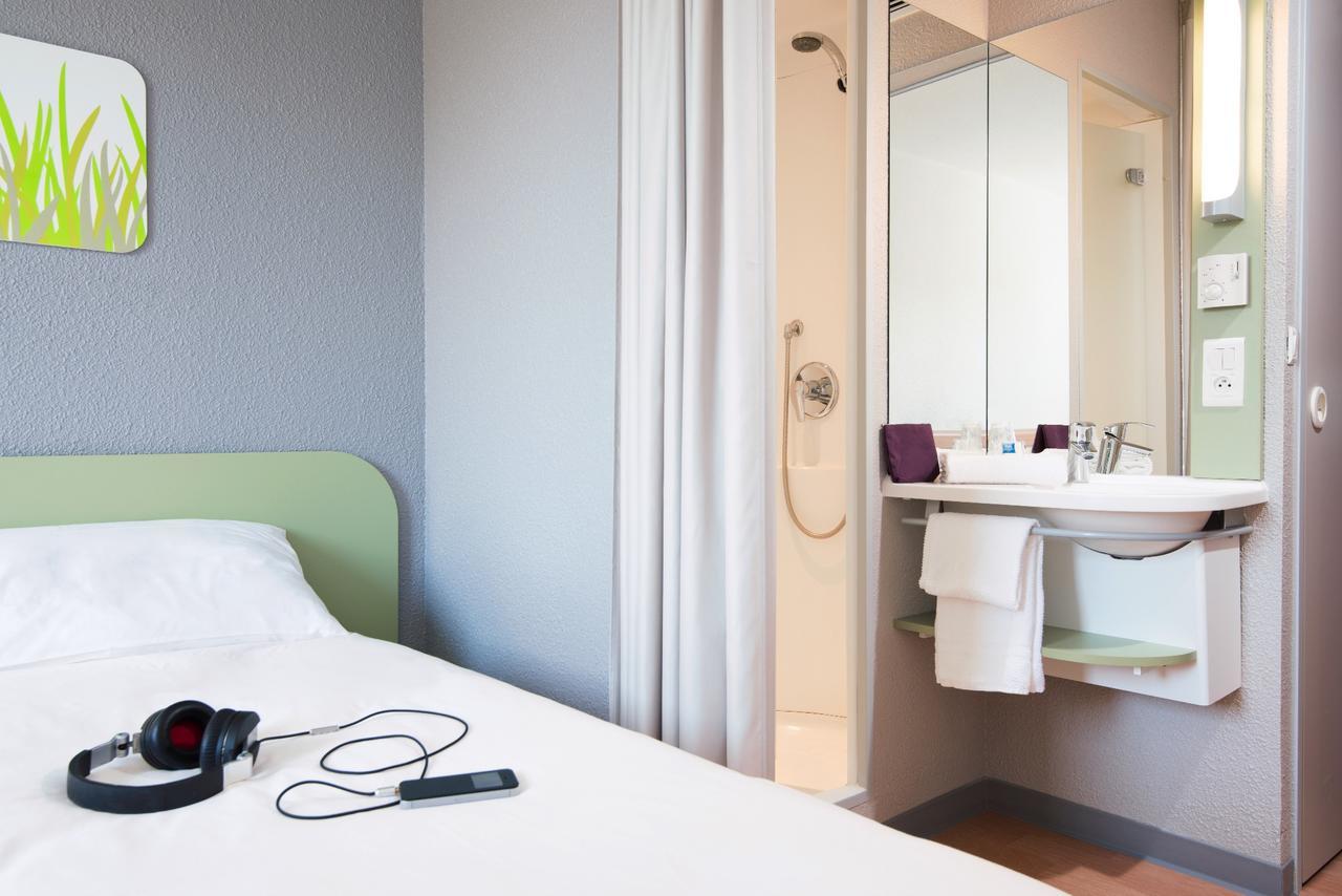 Ibis Budget Rennes Route De Saint Malo Montgermont Esterno foto