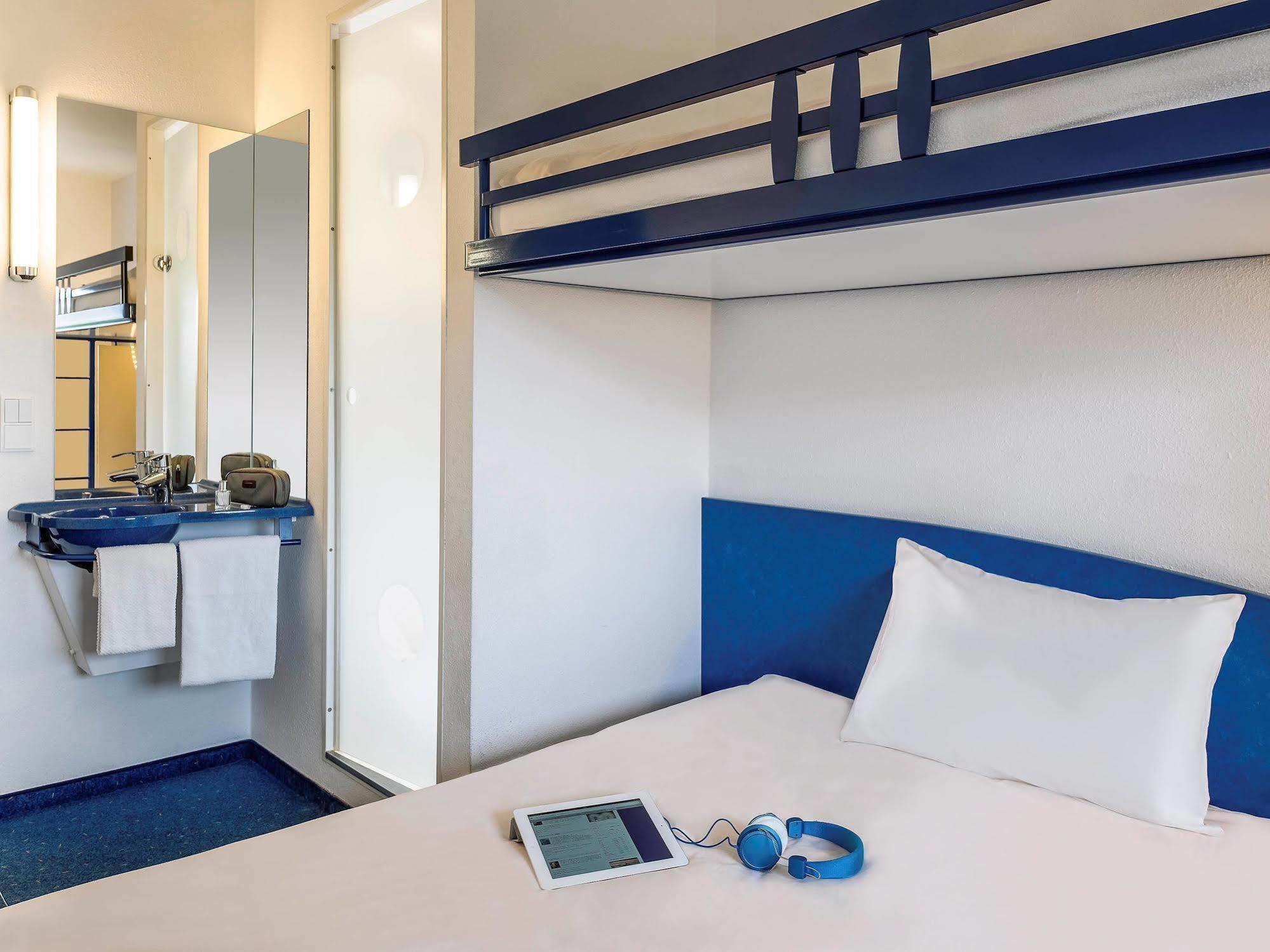 Ibis Budget Rennes Route De Saint Malo Montgermont Esterno foto