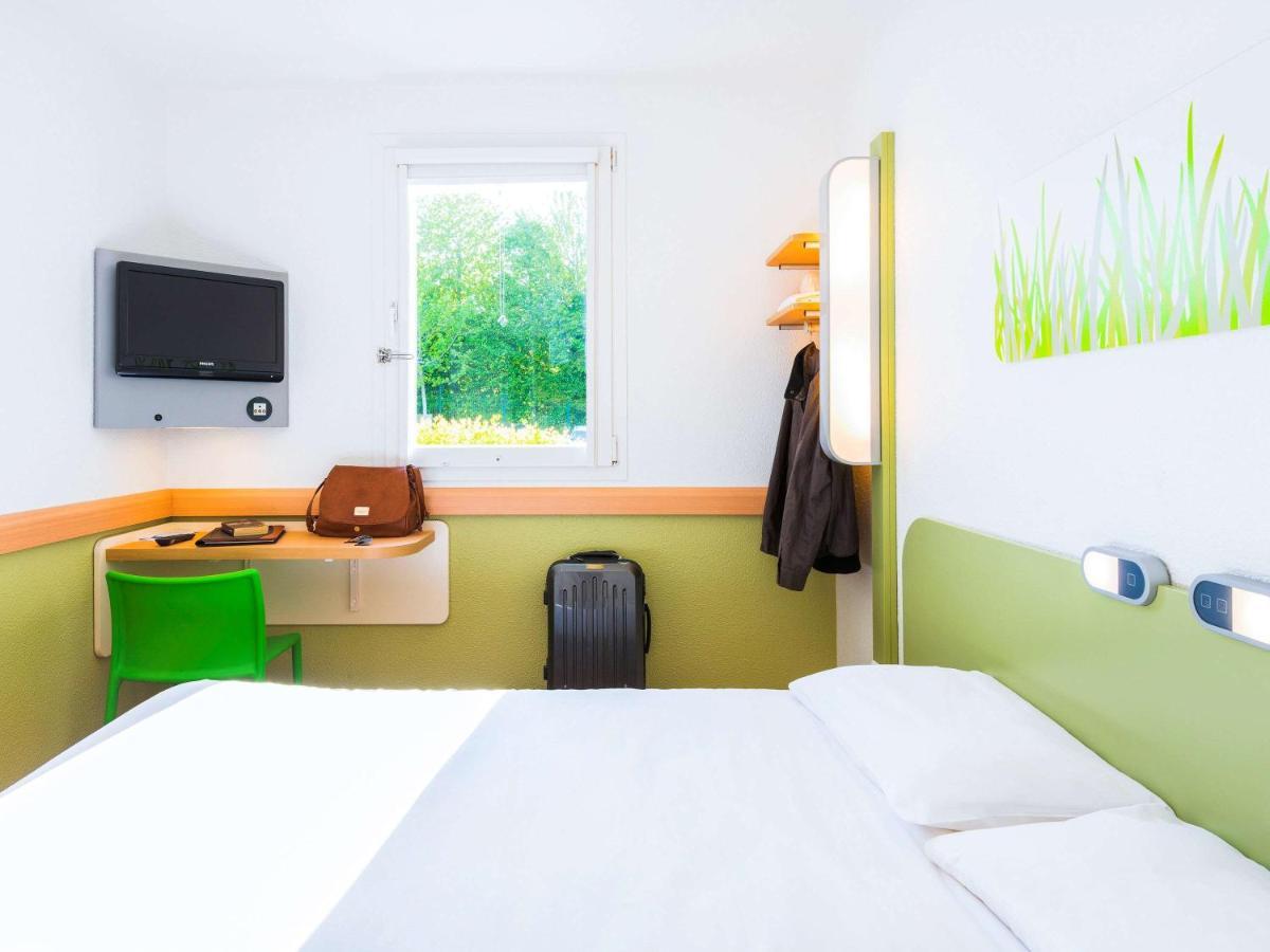 Ibis Budget Rennes Route De Saint Malo Montgermont Esterno foto